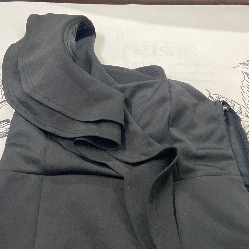 One shoulder dress - Picture 2 of 2